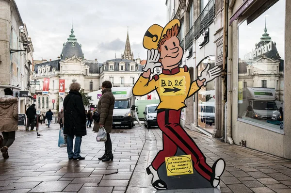 フランス アングレーム コミックの店の看板 アングレーム国際漫画祭は 日から 2014 日まで開催します — ストック写真