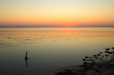 deniz üzerinde güzel gün batımı, Doğa
