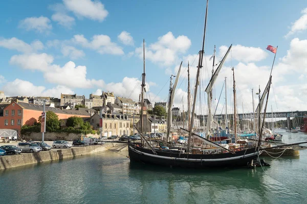 Duarnenez Francja Października 2016 Jacht Portu Douarnenez Znajduje Się Ujścia — Zdjęcie stockowe