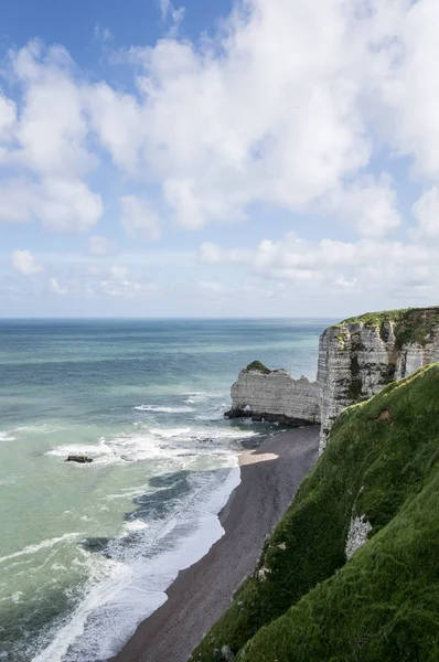 Etretat Aval Szikla Sziklák Természetes Arch Landmark Kék Óceán Légifelvételek — Stock Fotó