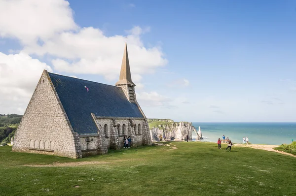 Kościół Notre Dame Garde Etretat Aval Cliff Normandia Francja Europa — Zdjęcie stockowe