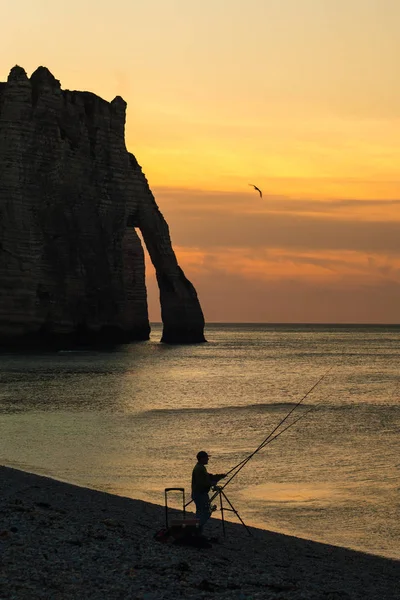 Cliff Etretat Alacakaranlıkta Normandiya — Stok fotoğraf