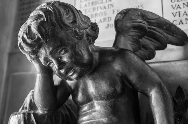 Statue Ange Pleureur Dans Une Église Grenoble France — Photo