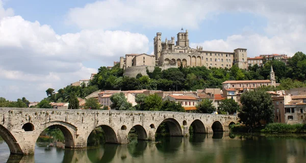 Παλιά Γέφυρα Και Καθεδρικό Ναό Του Saint Nazaire Beziers Γαλλία — Φωτογραφία Αρχείου