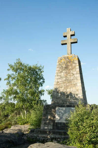 Лотарингский Крест Лесу Фонтенбло Память Сопротивлении Второй Мировой Войне — стоковое фото