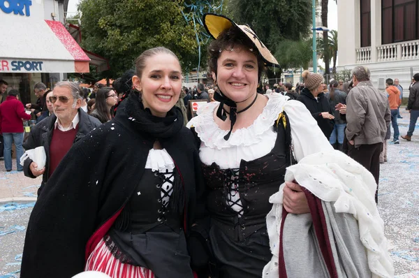 Menton France February 2014 Women Traditional Custume Lemon Festival Fete — Stock Photo, Image