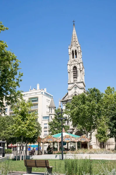 Парк Центр Міста Німі Каруселі Башти Сент Perpetue Церкви Франції — стокове фото