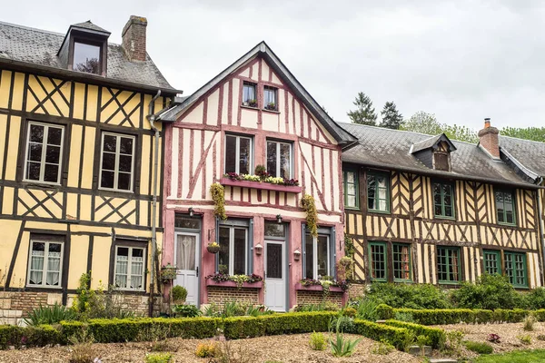 Belas Casas Emolduradas Madeira Bec Hellouin Normandia França — Fotografia de Stock
