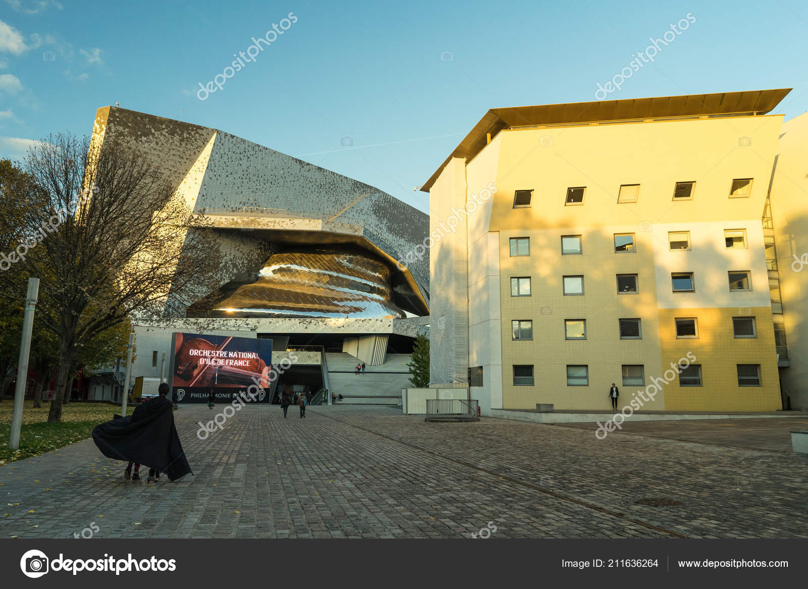 Париж Франция Ноября 2016 Года Парижская Филармония Сумерках.
