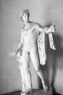 Apollo Belvedere heykeli. Bu heykel kayıp bronz orijinal Yunan heykeltıraş Leochares tarafından yapılan mermer kopyasıdır