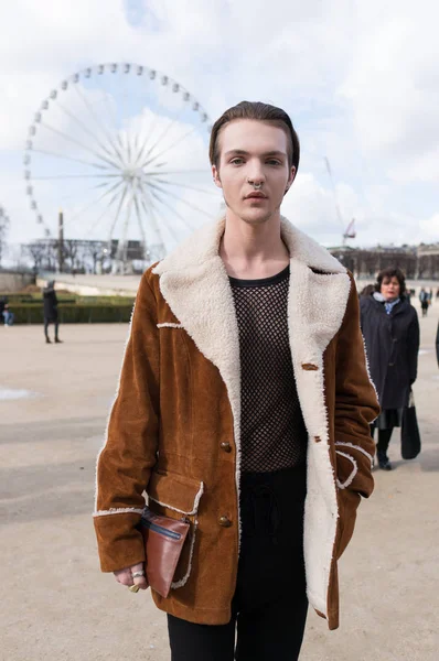 París Octubre 2016 Mujer Con Estilo Durante Semana Moda París —  Fotos de Stock