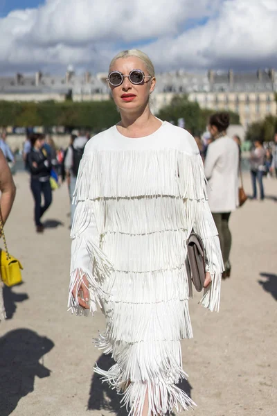 Parijs Oktober 2016 Stijlvolle Vrouw Tijdens Paris Fashion Week Met — Stockfoto