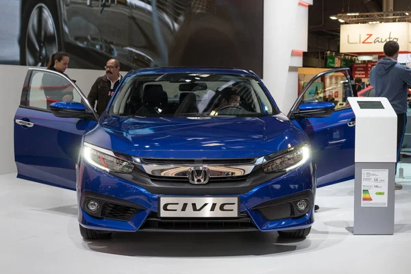 stock image PARIS, FRANCE - OCTOBER 6, 2016: Paris motor show. New car models presentation