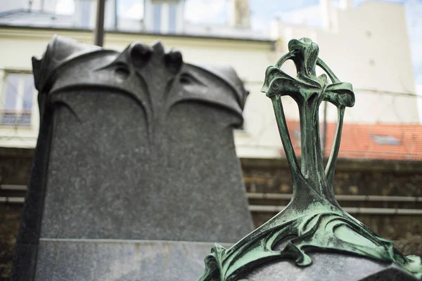 Paris France April 2016 Art Nouveau Style Grave Pere Lachaise — Zdjęcie stockowe