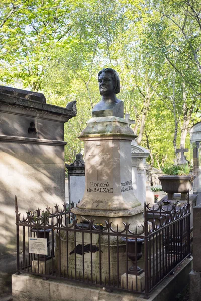 Paris Frankrijk Mei 2016 Balzac Het Graf Begraafplaats Pere Lachaise — Stockfoto