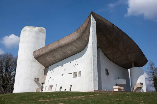 Notre-Dame du Haut, Fransa 'nın Ronchamp şehrinde bulunan bir Katolik kilisesidir. 