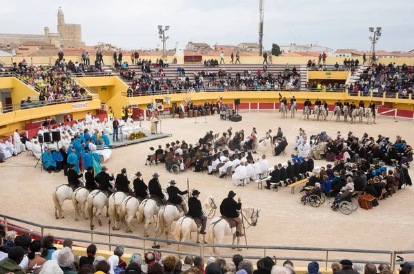 Saintes Maries Mer October Mass Arena Pilgrimage Saintes October 2013 — Stock Photo, Image