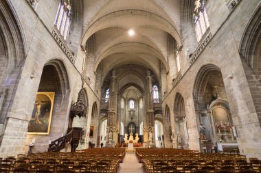 Vannes, Fransa - 18 Ekim 2016: Vannes Katedrali veya St. Peter's Katedrali, Vannes iç. Bir Roma Katolik katedral Vannes, Brittany, Fransa