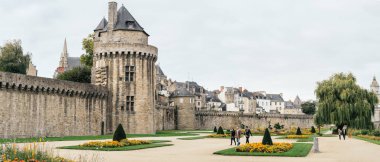 Vannes, Brittany bir ortaçağ şehir Fransa walll Bahçesi