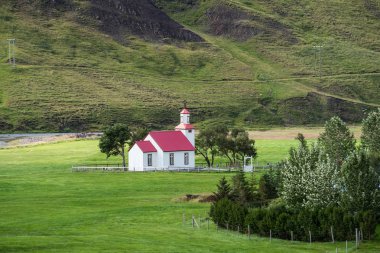 Güzel küçük kilisenin kuzey İzlanda