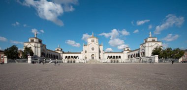 Cimitero Monumentale (Monumental Mezarlığı) Milan, İtalya en büyük iki mezarlıklarda biridir. Sanatsal mezarları ve anıt bereket için kaydetti
