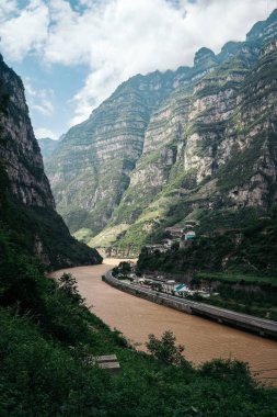 Canyon of Jinkou, in Leshan, Sichuan
