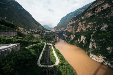 Kanyon Jinkou, Leshan, Sichuan içinde