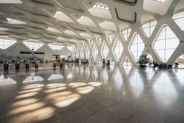 Marakeş, Fas - 13 Ocak 2017: Marakeş Menara Havaalanı iç. Marakeş, Fas Marakeş-Tensift-El Haouz bölgesinin başkenti hizmet veren uluslararası bir Havaalanı olduğunu.