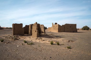 Issız bir köyde, Merzouga, Fas Berberi kampı