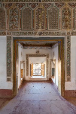 Ouarzazate, Fas - 5 Ocak 2017: Kasbah Taourirt iç. Geçmişte, Batı Afrika Sahra kervan yolu için Glaoui tarafından kontrollü bir stratejik yer olduğunu.