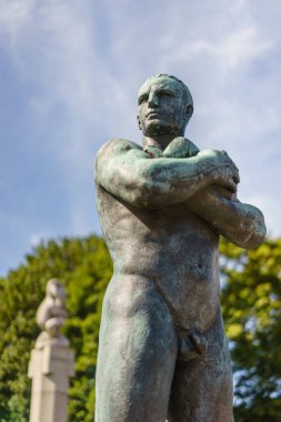 Oslo, Norveç - 13 Ağustos 2015: Gustav Vigeland (1869-1943) Vigeland Park heykelini