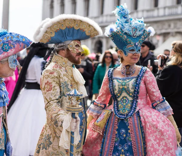 Venice Itália Fevereiro 2017 Pessoas Durante Carnaval Veneza Festival Anual — Fotografia de Stock