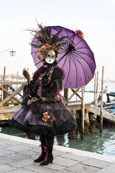 Venice Itália Fevereiro 2017 Pessoas Durante Carnaval Veneza Festival Anual — Fotografia de Stock