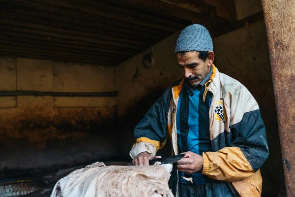 Fes Morocco Janeiro 2017 Pessoas Que Trabalham Chouara Tannery Este — Fotografia de Stock
