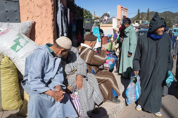 Imouzzer Maroko Stycznia 2017 Roku Ludzie Suku Immouzer — Zdjęcie stockowe