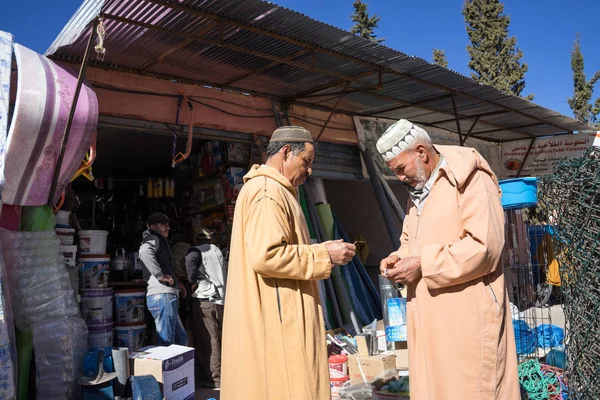 Imouzzzer Morocco Janeiro 2017 Pessoas Souk Immouzer — Fotografia de Stock