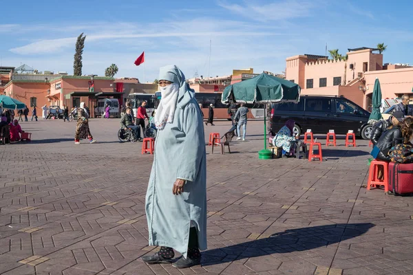 Marrakesz Maroko Stycznia 2017 Roku Marokańskich Kobiet Souk Pobliżu Placu — Zdjęcie stockowe