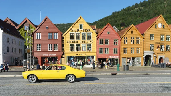 Bergen Norwegia Sierpnia 2015 Bryggen Jest Hanseatic Budynków Komercyjnych Podszewka — Zdjęcie stockowe