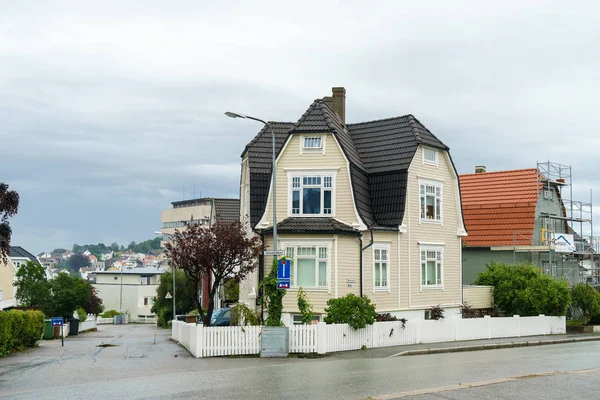 Stavanger Norway August 2015 Quiet Street Beautiful Houses Morning — Stock Photo, Image