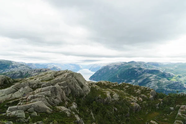 Важкі Хмари Над Люсе Фіорд Рогаланд Норвегія — стокове фото