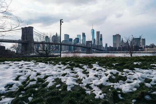 New York City Manhattan Midtown Bij Zonsondergang Met Brooklyn Bridge — Stockfoto