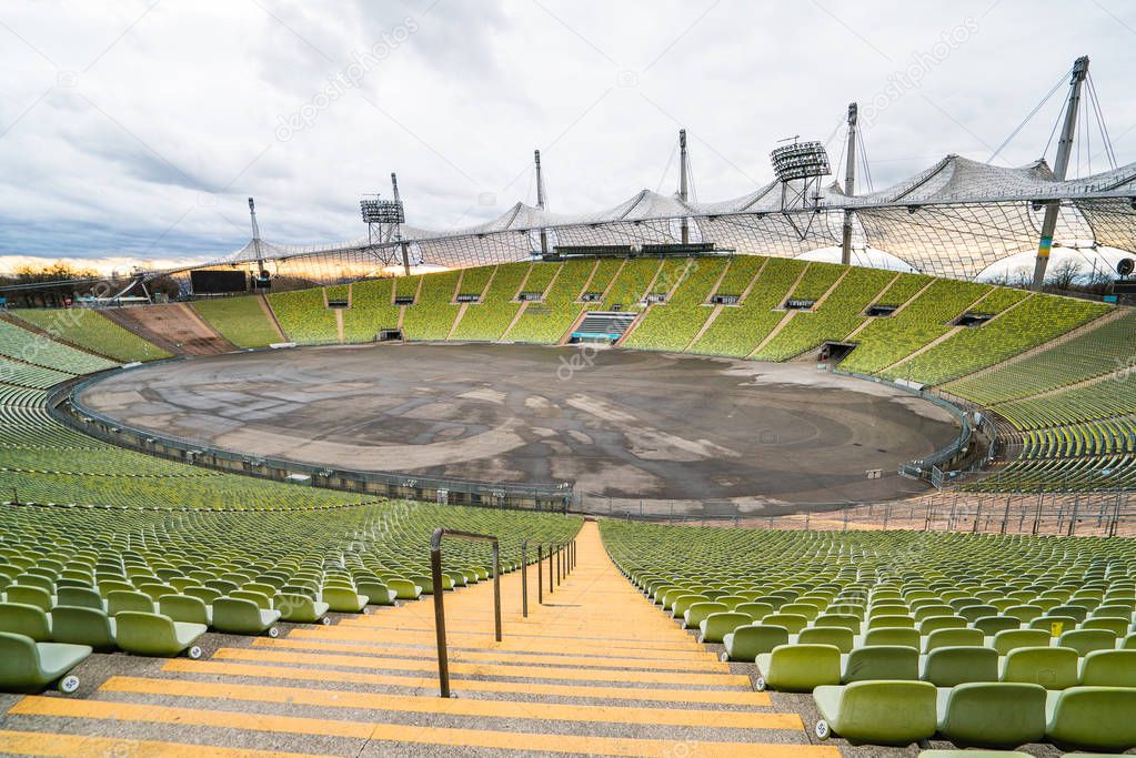 MUNICH, ALEMANIA 29 de noviembre de 2015 Vista del estadio olímpico