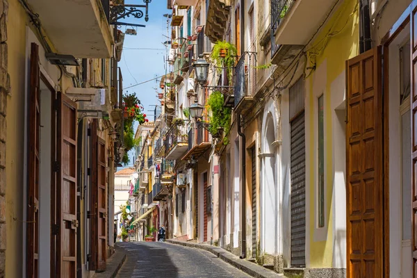Antigua Calle Con Encanto Casco Antiguo Pizzo Calabria Sur Italia — Foto de Stock