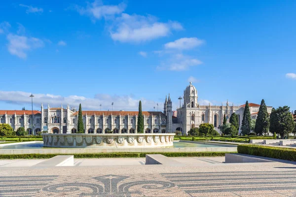Hieronymites manastır veya Jeronimos Belem Lizbon, Portekiz yer alır. seyahat hedef