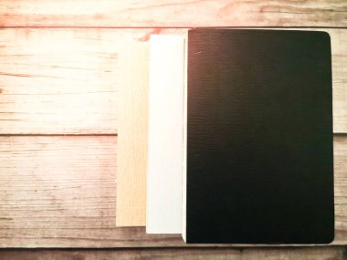 Kitap yığını. Kavram öğrenme, bilgi ve eğitim. Kopya alanı.