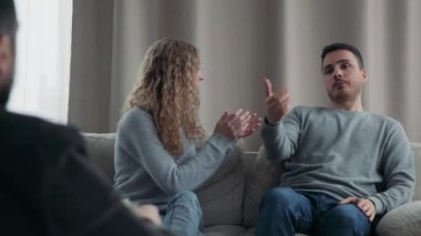 Karı koca bir psikolog resepsiyonda yemin ederim