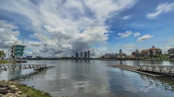 Χρόνος Λήξης Του Κινήματος Cloud Στη Μαρίνα Pullman Στο Putrajaya — Αρχείο Βίντεο