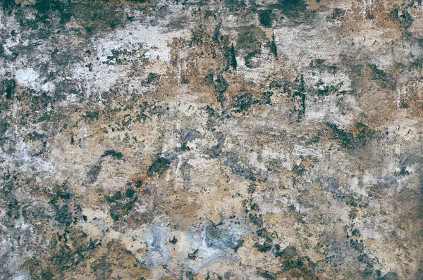 砖墙。旧片状油漆剥落一个肮脏的裂缝墙。Cra — 图库照片