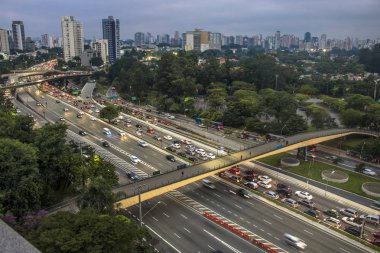 Sao Paulo city adlı gece manzarası