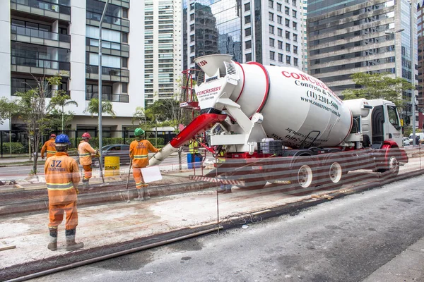 Sao Paulo Brasilien Februar 2016 Arbeiter Auf Der Baustelle Der — Stockfoto